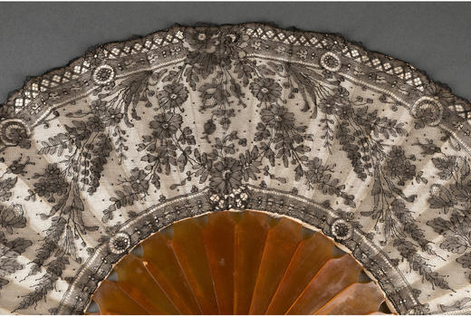 独角鹿西洋古董法国天然珍贵材质扇骨手绣花卉蕾丝扇面古董折扇 商品图2