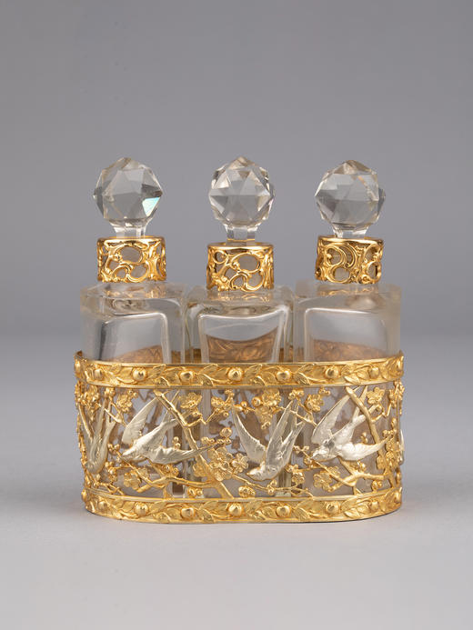 独角鹿西洋古董法国出品铜鎏金雕饰飞燕桃花主题水晶香水瓶套件 商品图0