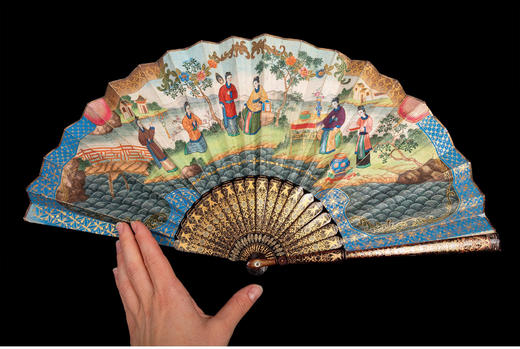 独角鹿西洋古董广东十三行描金漆木扇骨双面手绘庭院风景纸面折扇 商品图1
