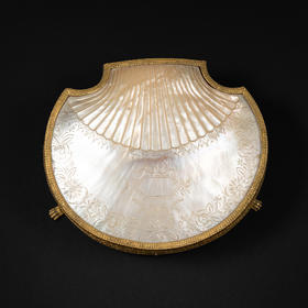 独角鹿西洋古董法国古典花叶主题母贝铜鎏金雕饰贝壳造型首饰盒