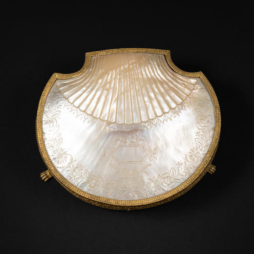 独角鹿西洋古董法国古典花叶主题母贝铜鎏金雕饰贝壳造型首饰盒 商品图0