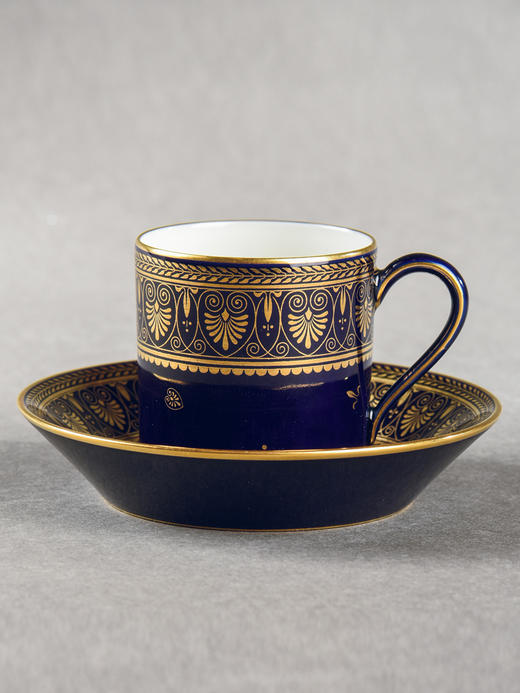 独角鹿西洋古董塞弗尔瓷器古希腊风棕榈描金帝王蓝釉咖啡杯碟套装 商品图0