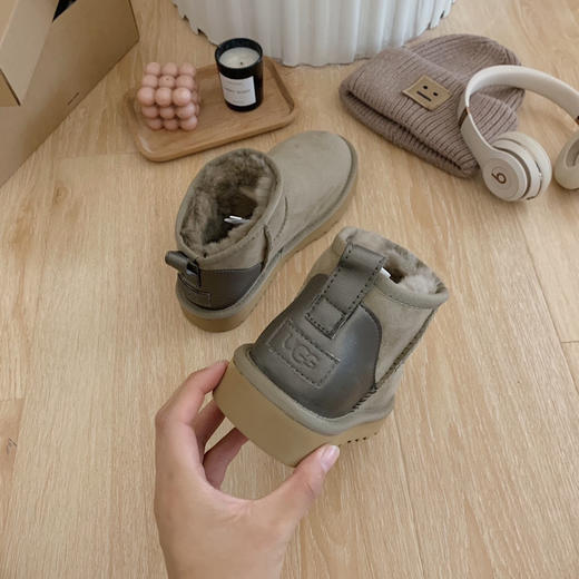 UGG2022新款周冬雨后亮包-羚羊棕 商品图4