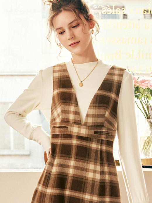 OLrain欧芮儿法式格子背带连衣裙女春季2025年新款收腰复古背心裙 商品图2