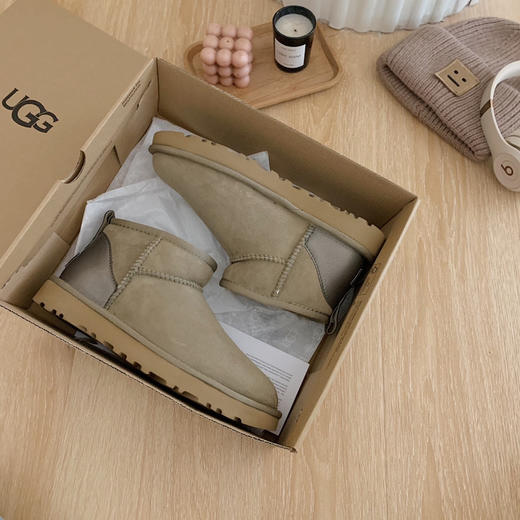 UGG2022新款周冬雨后亮包-羚羊棕 商品图2