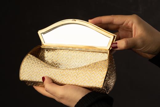 独角鹿西洋古董意大利出品18K黄金编织晚宴包 商品图3