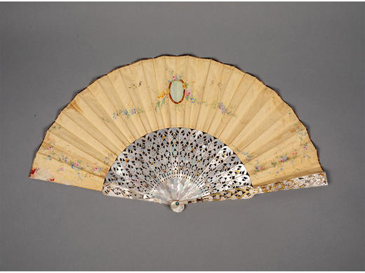 独角鹿西洋古董欧洲手绘纸面扇面绿松石描金雕刻母贝扇骨古董折扇 商品图2