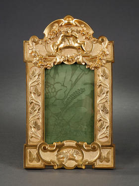 独角鹿西洋古董摆件法国新艺术时期铜鎏金修饰天使与自然方形相框