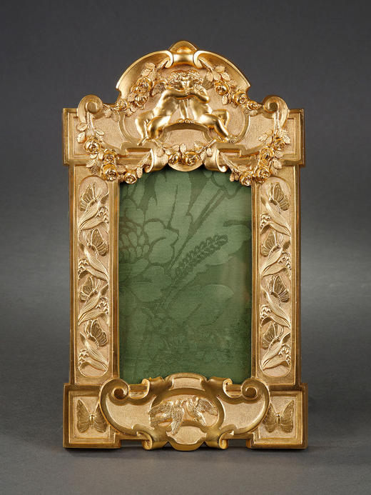 独角鹿西洋古董摆件法国新艺术时期铜鎏金修饰天使与自然方形相框 商品图0