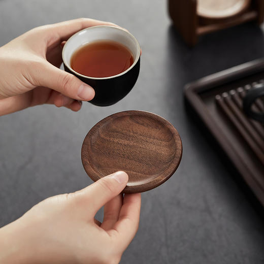 初心| 实木茶杯垫套装6个+收纳架黑胡桃木 商品图5