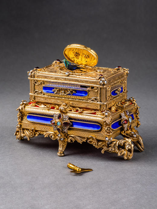 独角鹿西洋古董德国工坊银鎏金镶天然珍珠宝石珐琅双层鸣鸟八音盒 商品图0