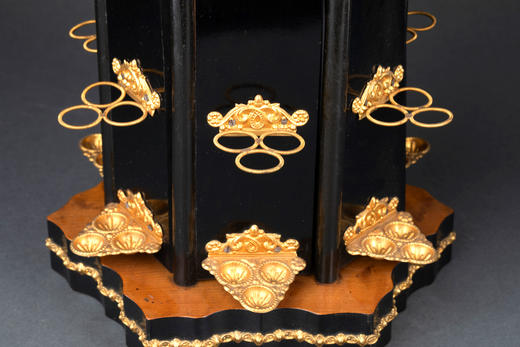 独角鹿西洋古董19世纪法国出品铜鎏金枫⽊黑漆雪茄收纳盒 商品图3