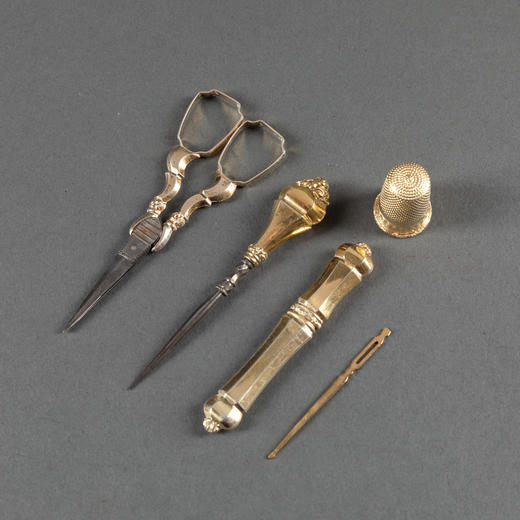 独角鹿西洋古董法国出品大理石底座铜鎏金外盒内配银镀金缝纫套件 商品图4