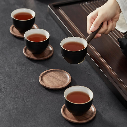 初心| 实木茶杯垫套装6个+收纳架黑胡桃木 商品图3