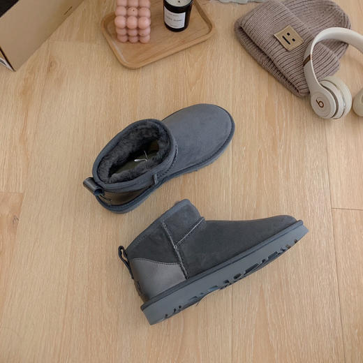 UGG2022新款周冬雨后亮包-灰色 商品图2