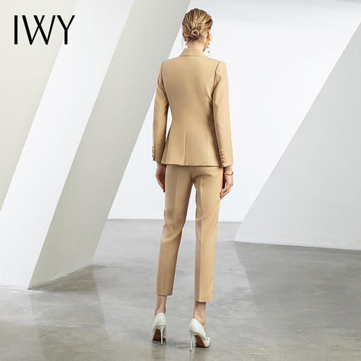 【新品预售】IWY/秋冬新款米色职业装西装套装女高端商务职业西服正装工作服C12329+P12329 商品图3