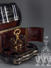 独角鹿西洋古董黑木细木镶嵌黄铜母贝烈酒箱配套水晶酒瓶酒杯酒具 商品缩略图1