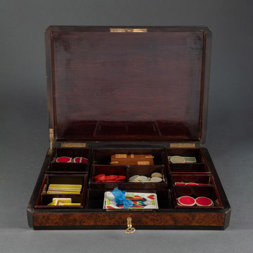 独角鹿西洋古董拿破仑三世时期游戏盒毛刺木木制细木镶嵌母贝黄铜 商品图0