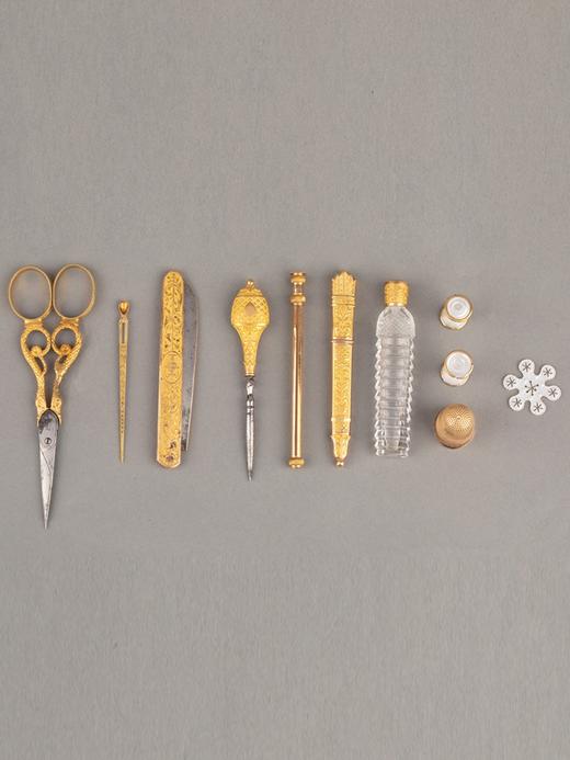 独角鹿西洋古董卢浮宫回廊商店贝壳造型外盒黄金嵌母贝缝纫套件 商品图4