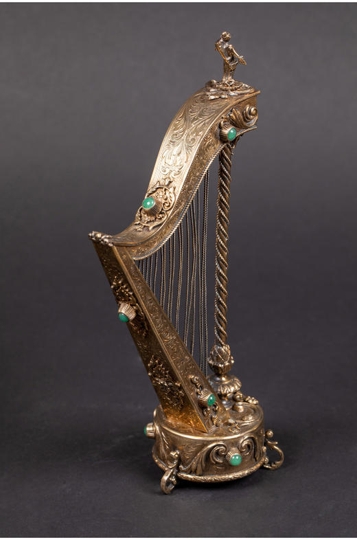 独角鹿西洋古董瑞士18弦竖琴造型雕刻纯银镀金嵌绿色玛瑙音乐盒 商品图3