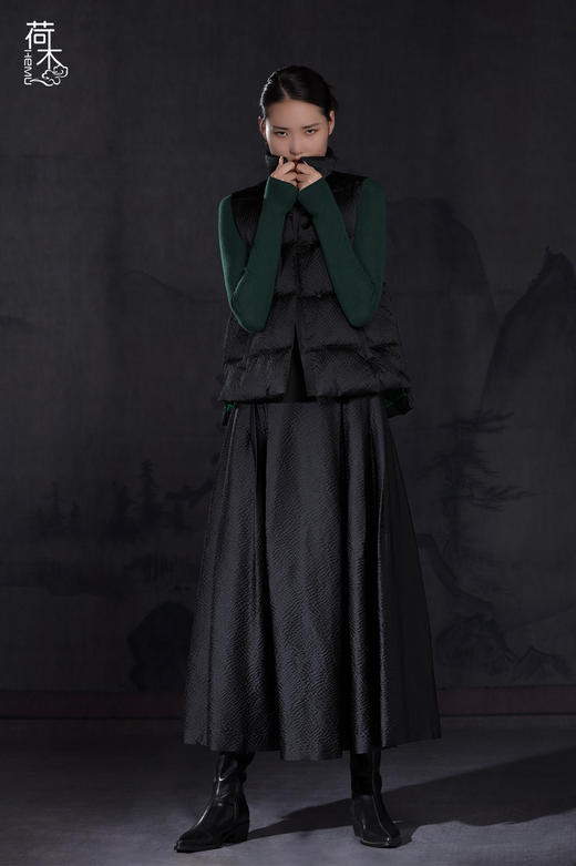 荷木HEMU汀寒·压褶半裙 商品图2