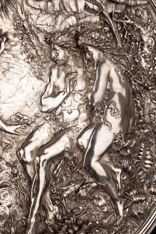 独角鹿西洋古董维多利亚英国Elkington工坊米而顿圆形镀银盾牌 商品图3