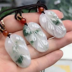 翡翠吊坠-飘花树叶 商品图0