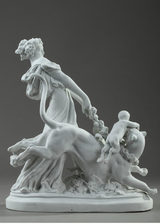 独角鹿西洋古董雕塑家Carrier-Belleuse素胎瓷 牵着母狮的狄安娜 商品图2