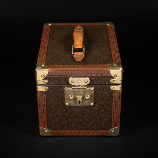 独角鹿西洋古董法国奢侈品牌出品经典款手提梳妆箱 商品图0