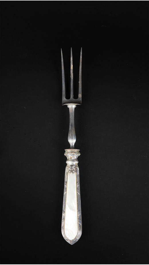 独角鹿西洋古董Paul Canaux路易十六风母贝手柄纯银雕花餐具套装 商品图3