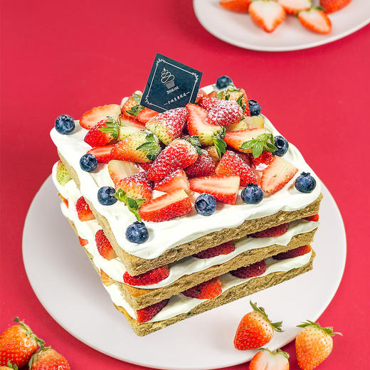 【草莓奶酪裸蛋糕】-柔顺的芝士将草莓蓝莓果肉牢牢包裹 商品图0