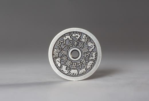 矩德泉坊 纯银手作 十二生肖背八卦（2.5厘米版）059 商品图0