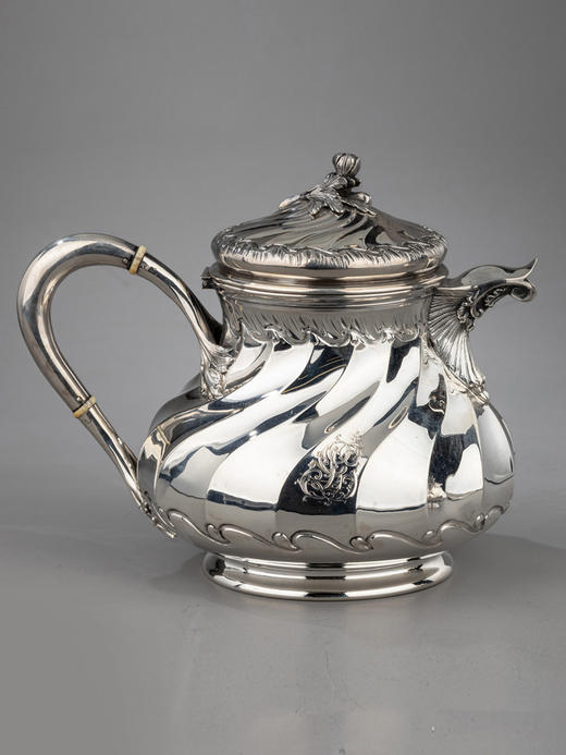 独角鹿西洋古董银匠工坊QUEILLE签名路易十五风纯银精雕茶具4件套 商品图3