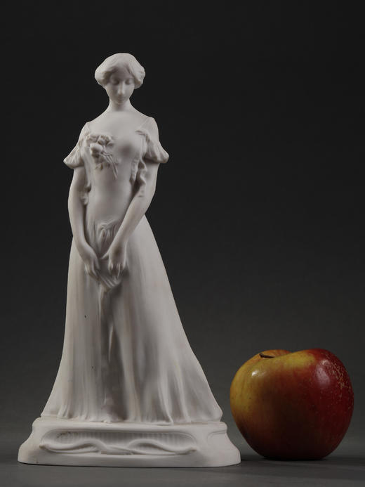 独角鹿西洋古董艺术家创作塞弗尔瓷窑出品素胎瓷雕塑《舞会之后》 商品图1