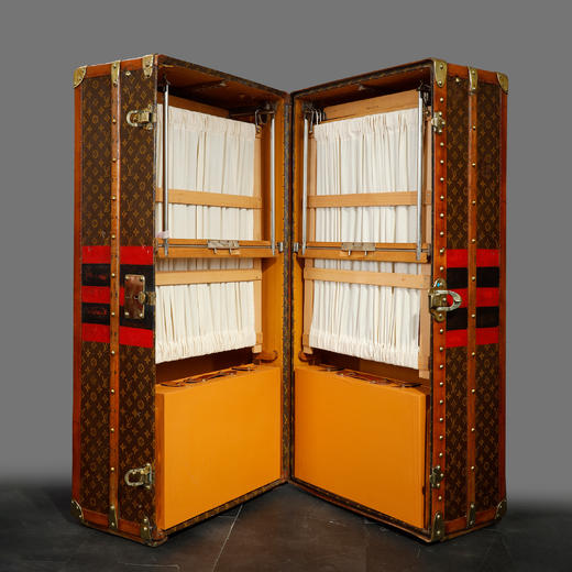 独角鹿西洋古董奢侈品牌Monogram经典老花款衣柜式旅行箱行李箱 商品图0