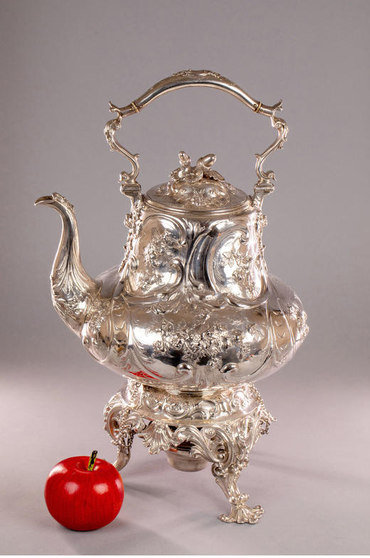 独角鹿西洋古董英国Robert Hennell银器工坊纯银雕花带炉温水壶 商品图1