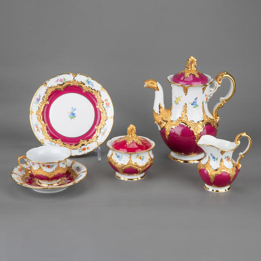 独角鹿西洋古董梅森瓷器红釉描金B-Form款多花竞艳咖啡下午茶套件 商品图0