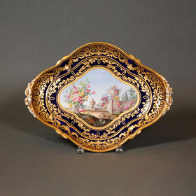 独角鹿西洋古董塞弗尔瓷器帝王蓝釉Guay手绘描金田园花卉赏盘瓷盘