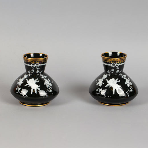 独角鹿西洋古董瓷器G.Jones花卉天使手绘描金双耳浮雕玉石瓷瓶对 商品图0