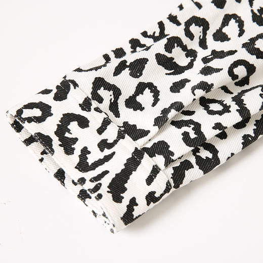 VIMAGE纬漫纪春季新款豹纹外套VA2303103 商品图3