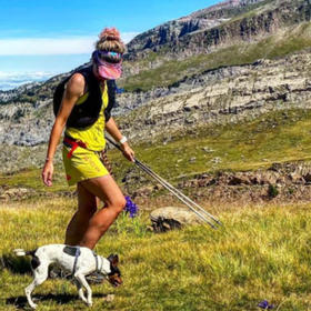 UGLOW带内衬耐力跑短裙SKIRT SPEED FREE AERO（女款） ​跑马拉松比赛越野跑步耐力跑训练慢跑健身徒步运动 可定制