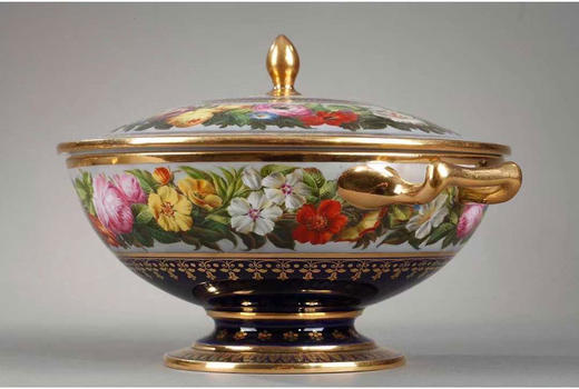 独角鹿西洋古董法国御窑塞弗尔瓷器手绘描金花卉主题瓷器杯碟套件 商品图1