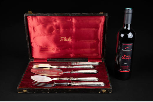 独角鹿西洋古董Paul Canaux路易十六风母贝手柄纯银雕花餐具套装 商品图1