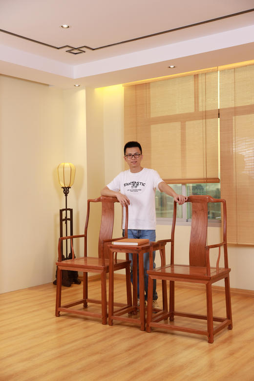 红桥红  家具严选  缅甸花梨（大果紫檀）【洪氏 马蹄腿高靠背南官帽椅 三件套】 商品图4