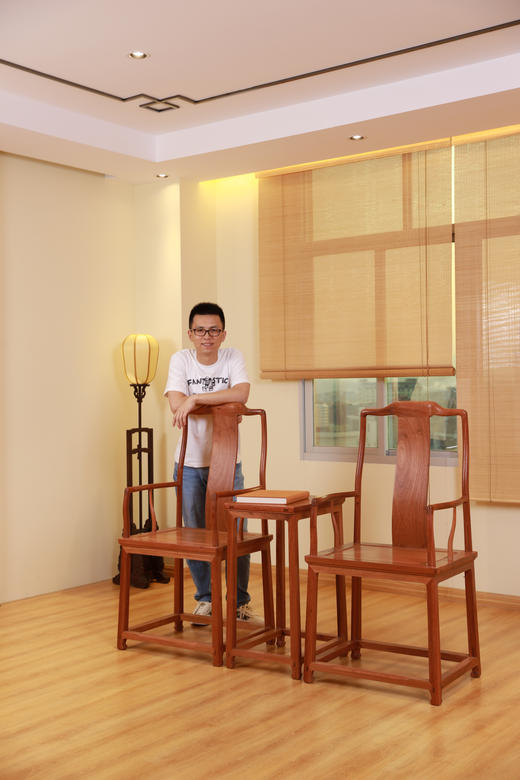 红桥红  家具严选  缅甸花梨（大果紫檀）【洪氏 马蹄腿高靠背南官帽椅 三件套】 商品图5