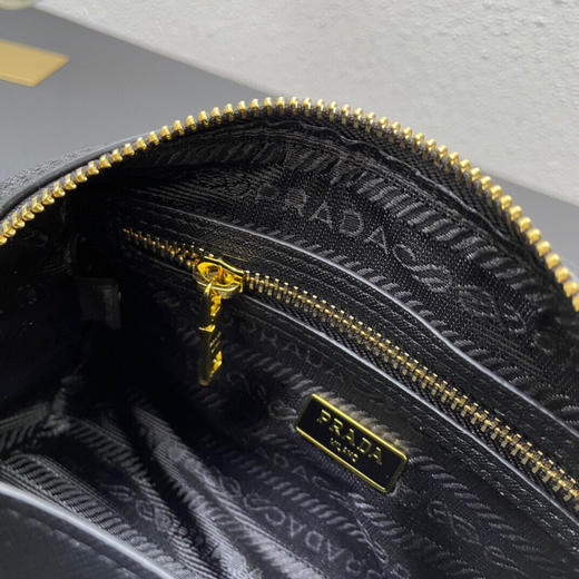 秋冬特惠💰560 P家专柜新款女士包包1BB846到货 波士顿三合一小枕头新系列 商品图7