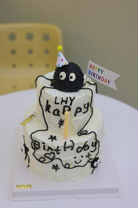 黑色双层毛线球