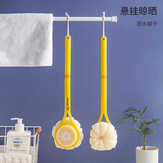 「成人、儿童两款」黄鸭款洗澡刷长柄沐浴刷 居家日用搓澡巾后背刷子沐浴球搓背浴花清洁工具 商品图2