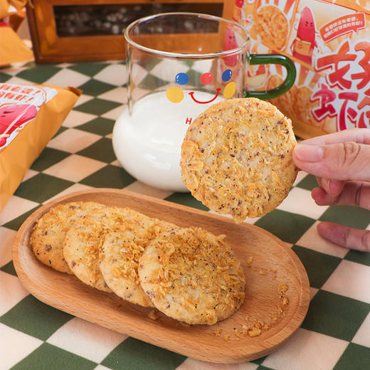 轻末好多虾饼 老婆饼没有老婆但是我们真的有虾 休闲零食小包装 商品图2