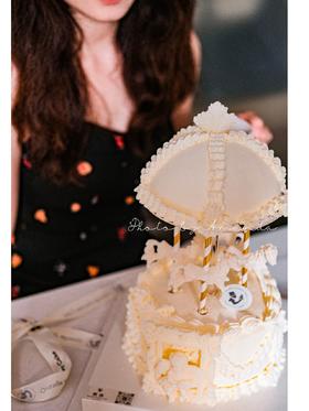 因为发了这个旋转木马蛋糕 朋友圈炸了💥💥